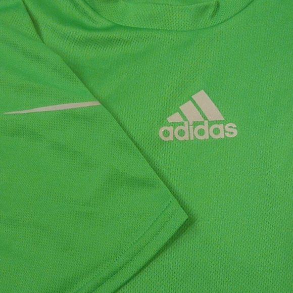 Adidas performance shirt. - Picture 3 of 3